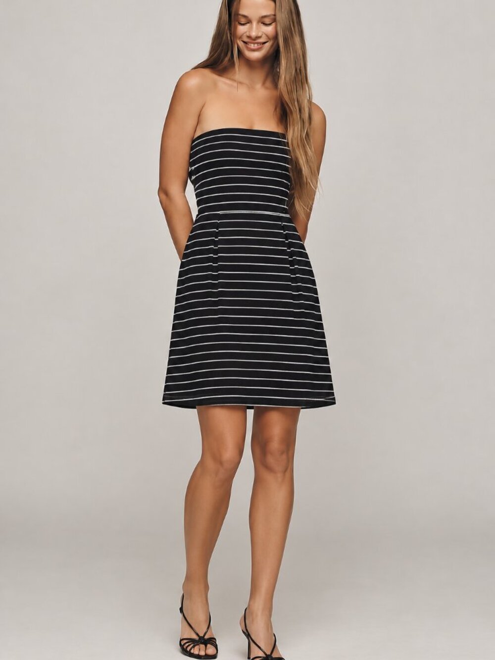 Striped Modern Prep 90s Minimalism Monochrome Capsule Wardrobe Transitional